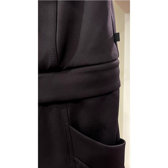 lululemon Vest 8 - Picture 7 of 13